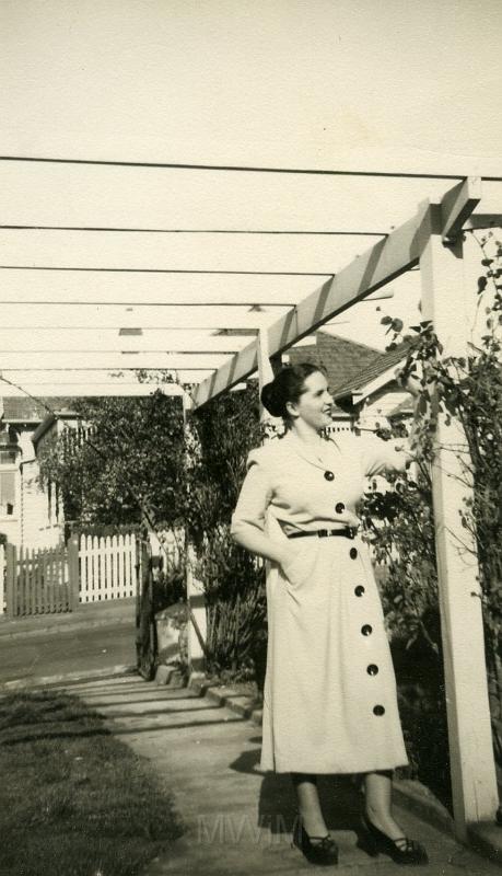 KKE 2073.jpg - Fot. Portret. Merry Wąsowicz (z domu x) - żona Bolesława Wąsowicza, Australia -Malbourne, 1952 r.